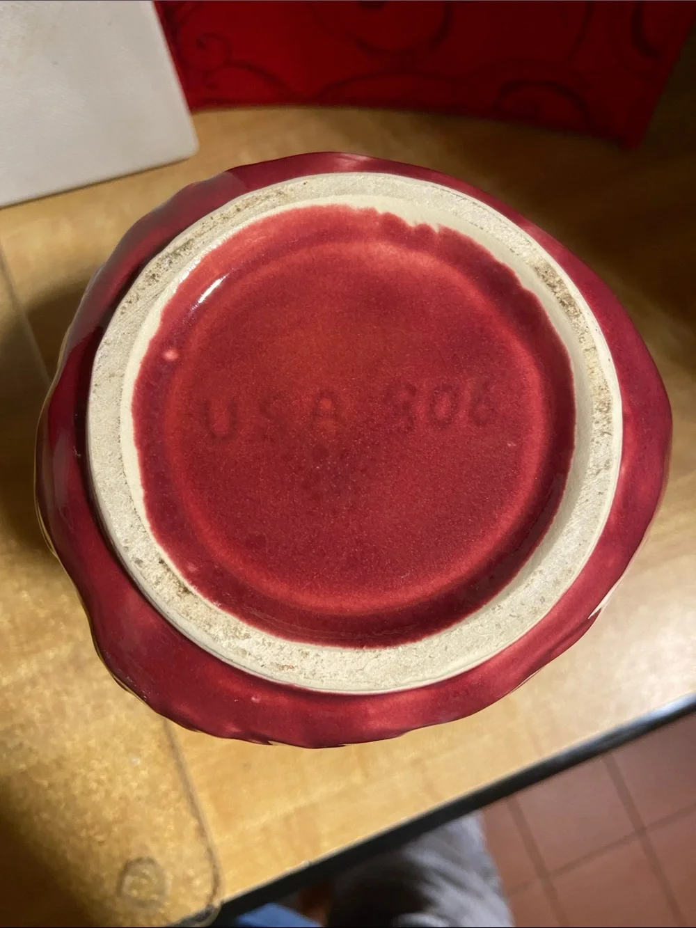 Vintage Shawmee burgandy pottery